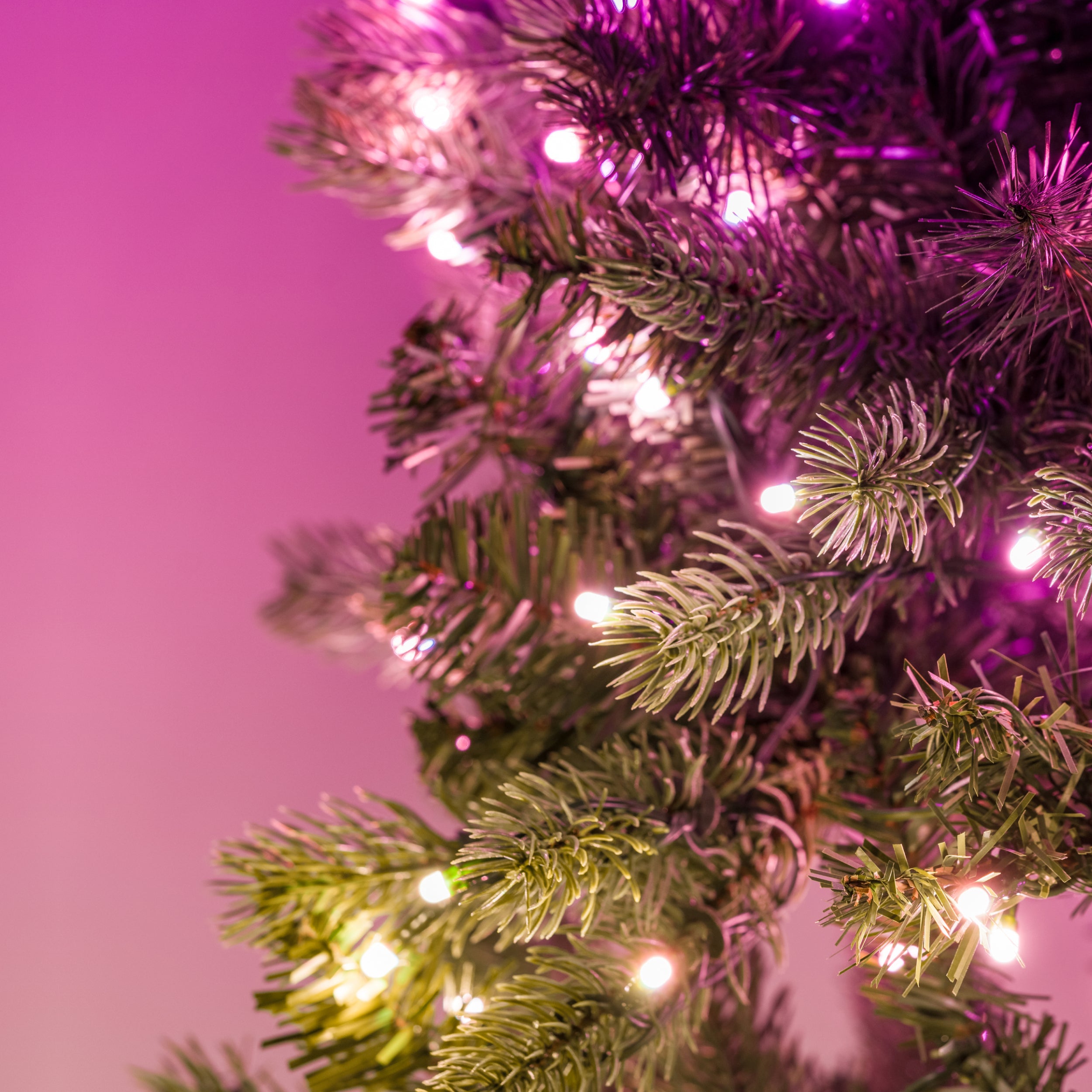Twinkly Pre-lit Wreath - Kerstkrans met 50 RGB LED - 60 cm - App-gestuurd